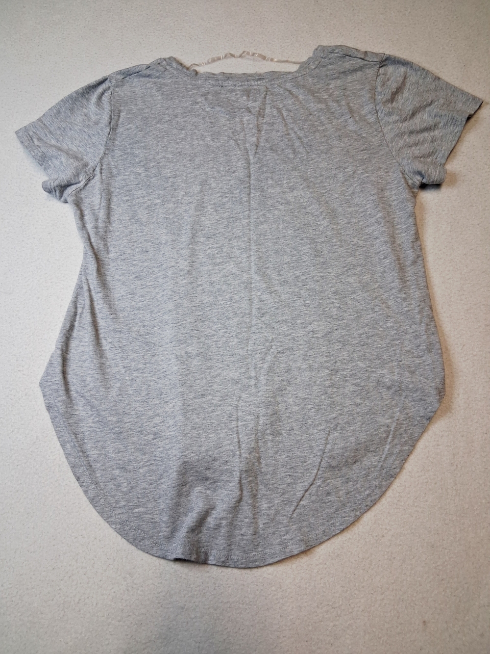 4/20$ Disney Minnie Mouse Graphic Tee - Gray, Red & Gold - Picture 5 of 5
